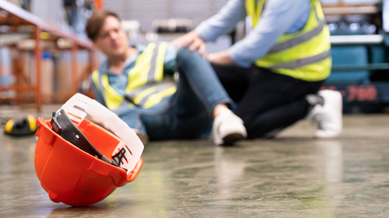 Unfall Industrie Helm Istock 1399910470 Web