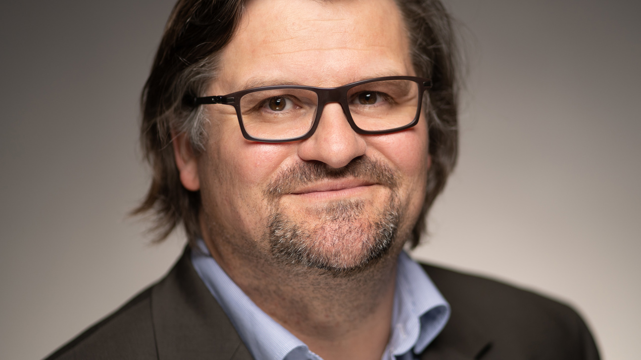 Jörg Munkes ist promovierter Psychologe, Geschäftsführer und HR-Verantwortlicher der Gesellschaft für Innovative Marktforschung mbH (GIM) in Heidelberg.