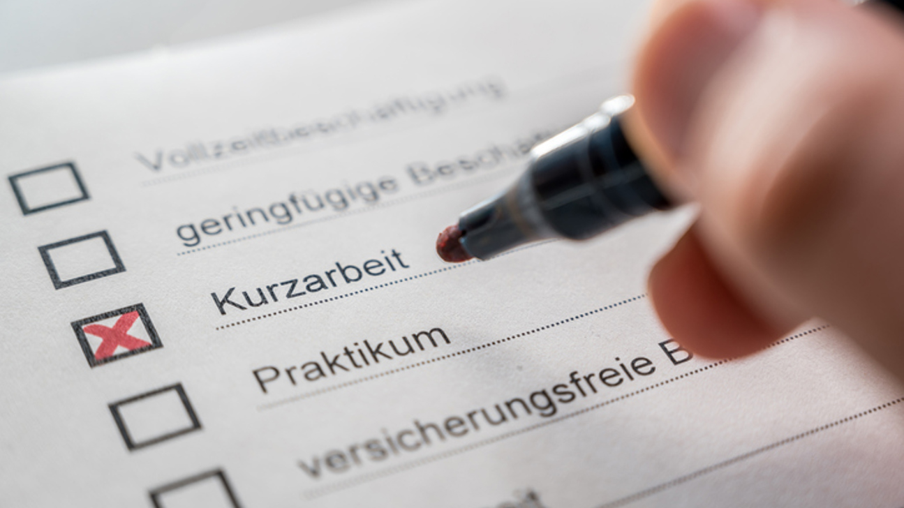 Kurzarbeit Formular Istock 1219784818
