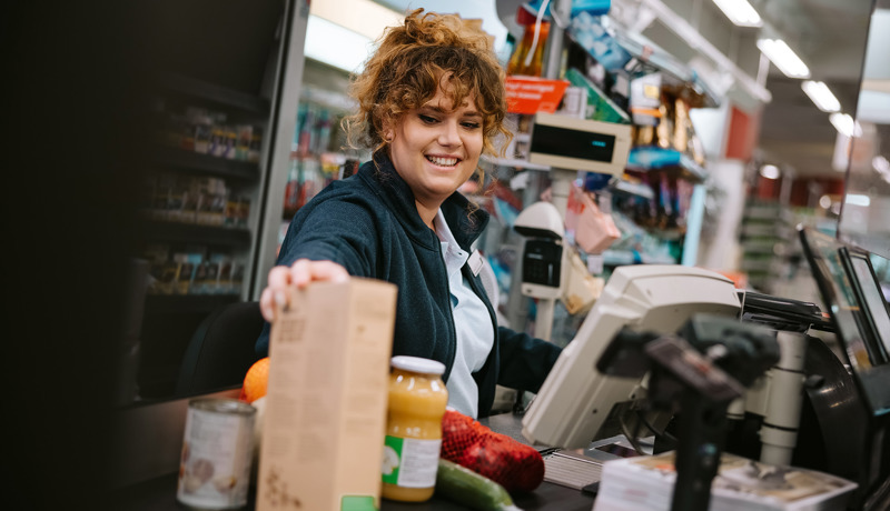 Kasse Detailhandel Supermarkt Istock 1300276380 Web