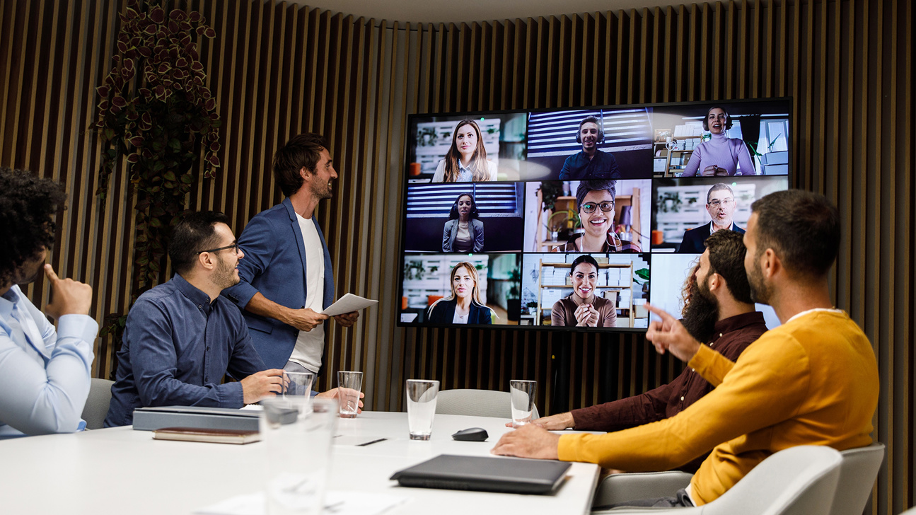 Hybrides Arbeiten Meeting Videocall Web
