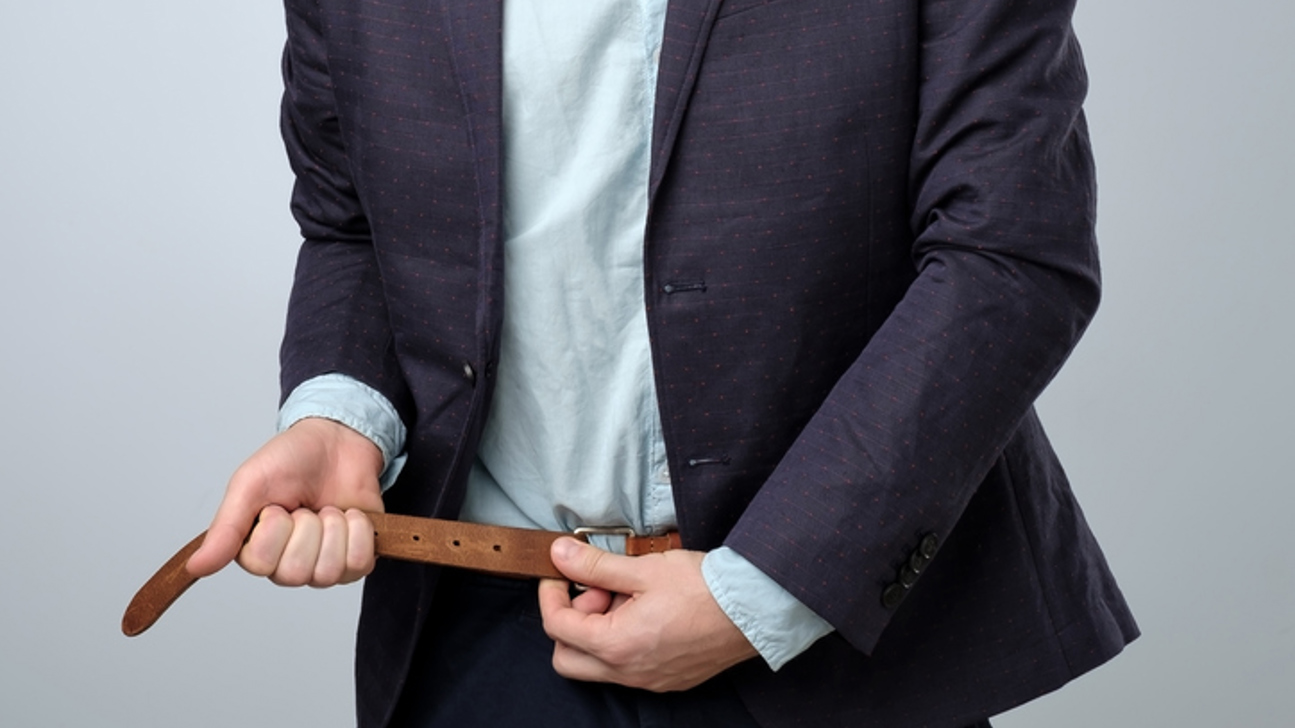 Gürtel_enger_Istock 1135213569
